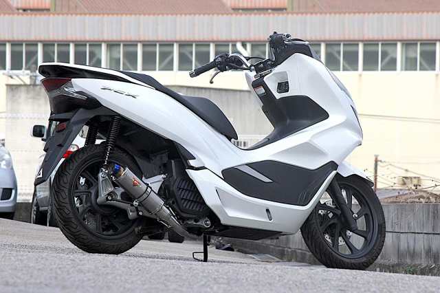 Valiente (バリエンテ) ホンダ PCX125/PCX150 (JF81/KF30) バイクマフラー Corto コルト チタンソリッド  マフラー スポーツタイプ